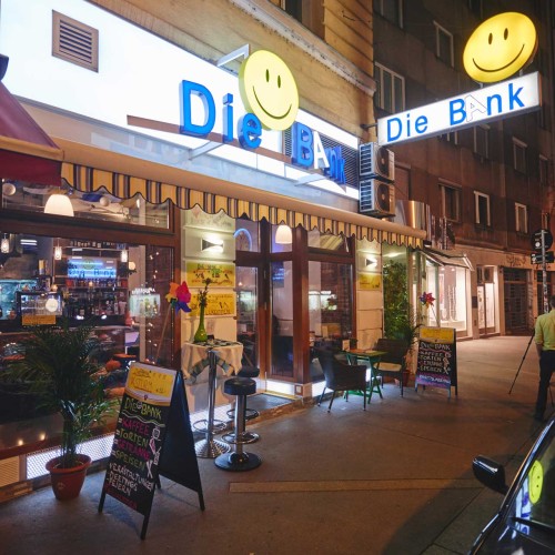 Die :) Bank